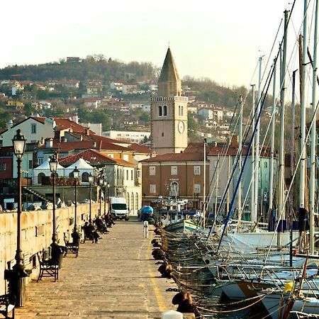 Hotel La Bussola Múggia Kültér fotó