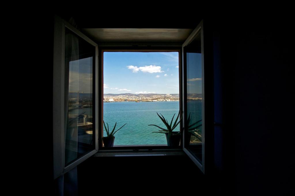 Hotel La Bussola Múggia Szoba fotó